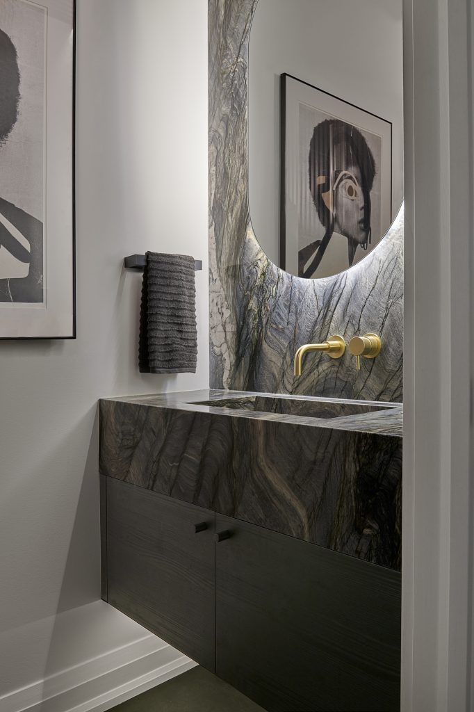 AS_120Rykert__878 1WEB 1