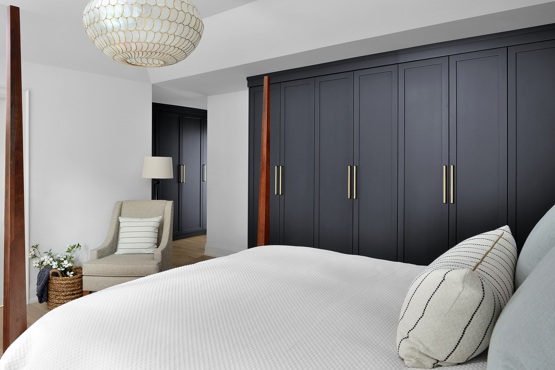 Leaside_primary bedroom