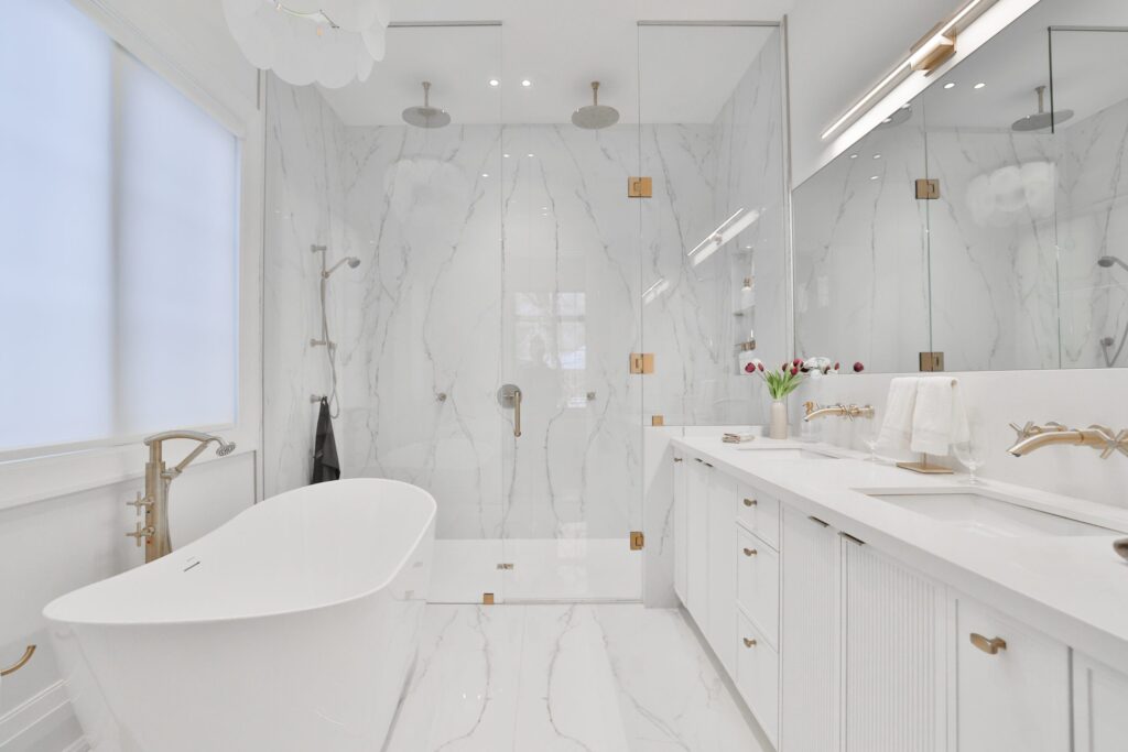 Master-Ensuite-scaled.jpg